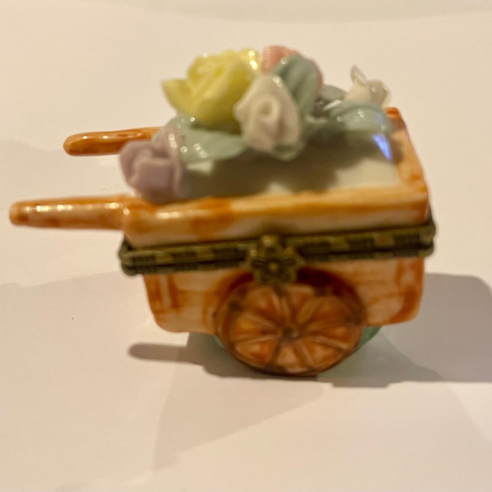 Flower cart wheel barrow Limoges trinket box